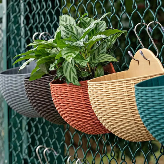 Flower Pot Exquisite Wall-mounted Plastic Wall Hanging Basket Flowerpot for Outdoor Garden Balcony Planter Bucket Home Decor New Mary's Garden Shed